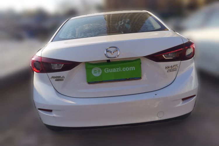 Used Mazda Mazda 3 Axela 2016 Sedan 1.5L Automatic Comfort Model
