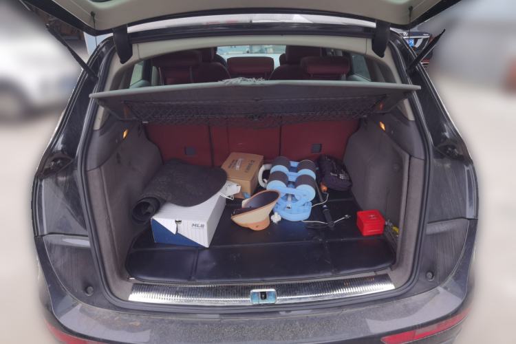 Used Audi Q5 2011 2.0TFSI Comfort Version Trunk