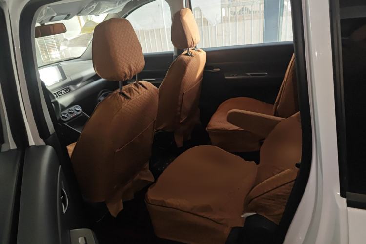 Used Wuling Hongguang New Energy 2025 Extended-Range Hybrid 50KM Comfort Version