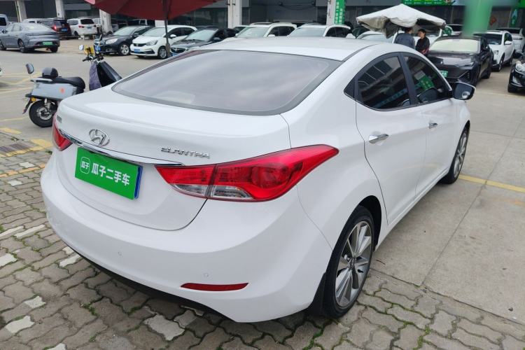 Used Hyundai Elantra (5th Generation / Langdong) 2015 1.6L Automatic Leading Model