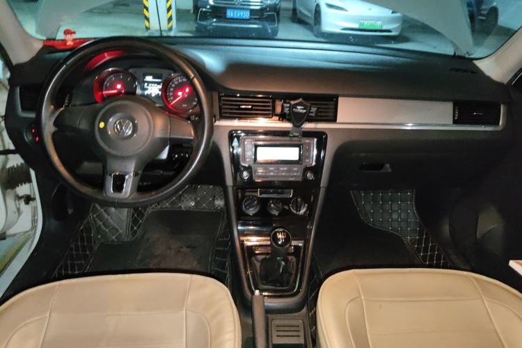 Used Volkswagen Bora 2014 1.6L Manual Fashion Edition
