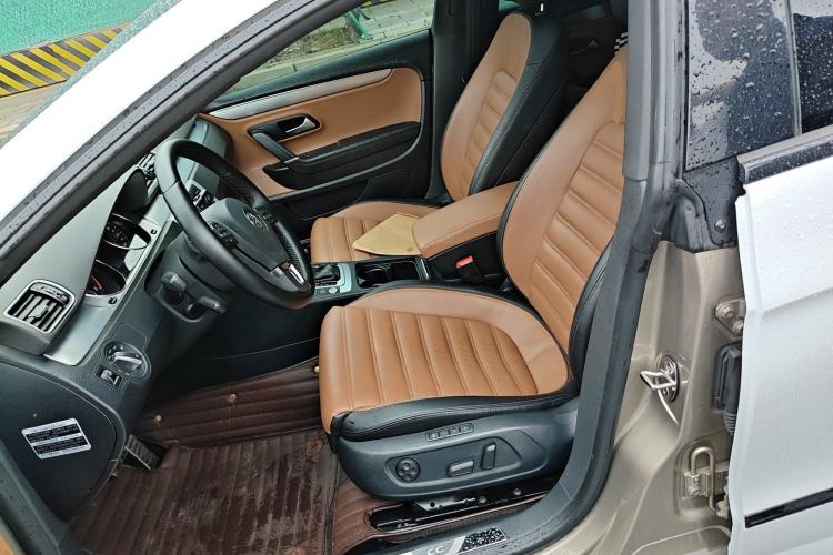 Used Volkswagen FAW-Volkswagen CC 2016 1.8TSI Luxury Model
