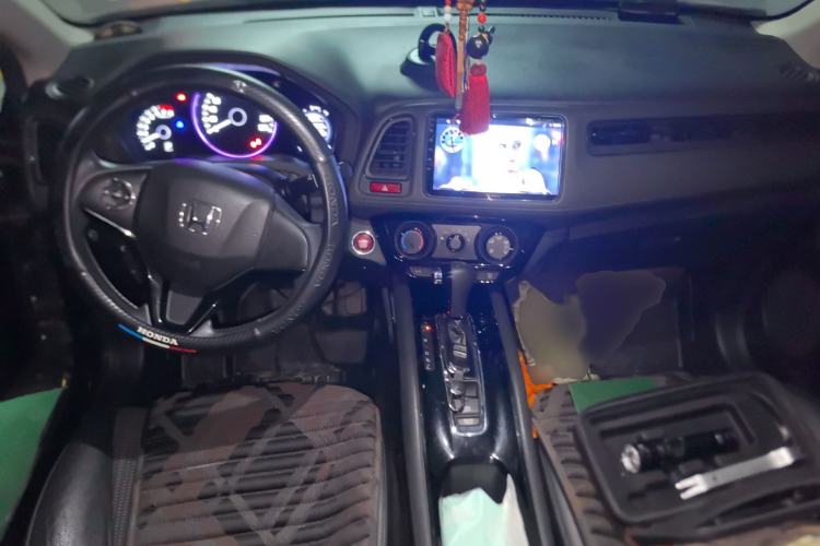 Used Honda Vezel 2017 1.8L CVT Front-Wheel Drive Pioneer Edition