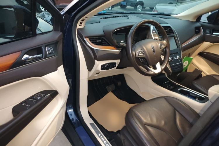 Used Lincoln MKC 2014 2.0T Two-Wheel-Drive Luxury Edition
