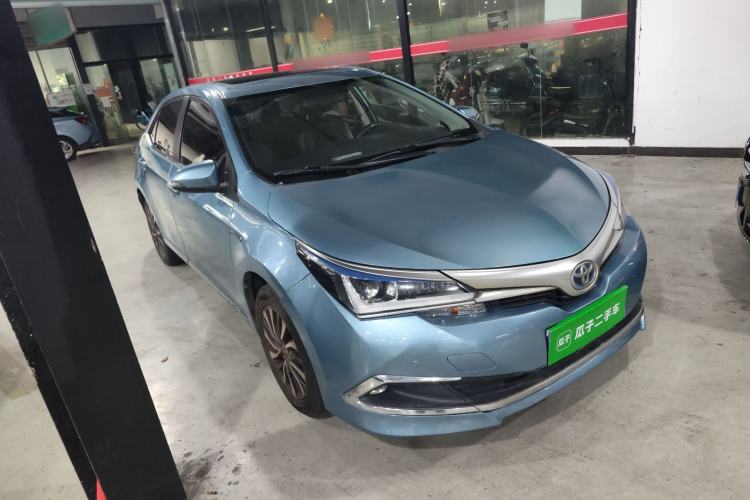 Used Toyota Corolla 2016 Dual-Engine 1.8L E-CVT Elite Edition Front Right 45 Deg