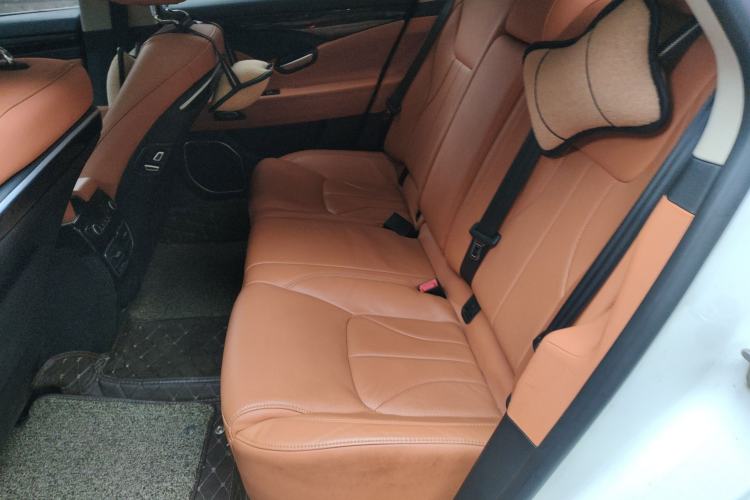 Used Geely Auto Emgrand GT 2015 1.8T Flagship Model