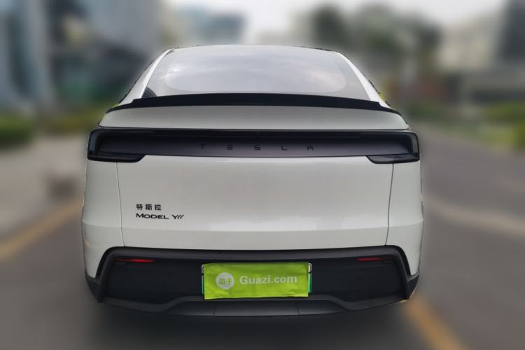 Used Tesla Model Y L 2025 Model Long-Range All-Wheel-Drive Version
