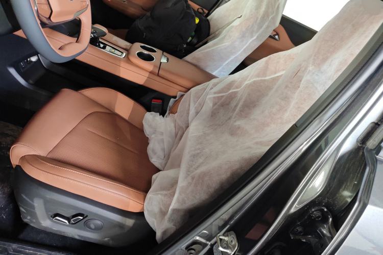 Used Changan UNI-Z New Energy 2025 Model, Smart New Blue Whale 125km Battleship+ Version