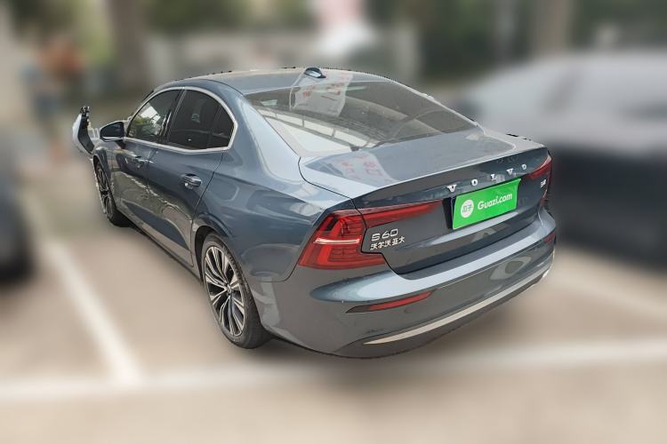 Used Volvo S60 2023 B4 Zhiyuan Luxury Edition