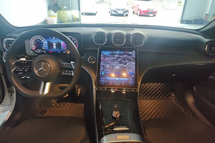 Used Mercedes-Benz C-Class 2023 Restyled C 260 L Sport Edition Center Console