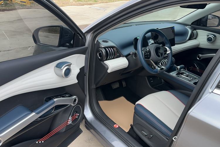 Used BYD Yuan PLUS 2022 430 km Luxury Version Driver Seat