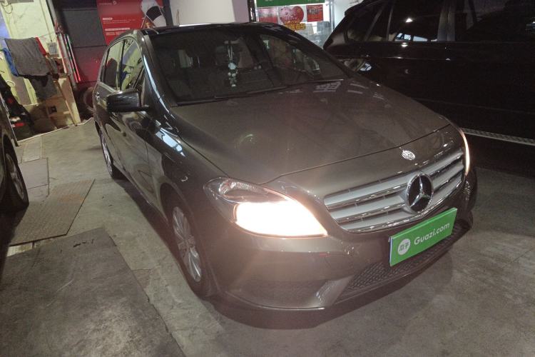 Used Mercedes-Benz B-Class 2012 B 180 Exterior 2