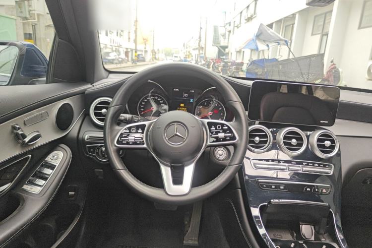 Used Mercedes-Benz GLC 2020 GLC 260 L 4MATIC Dynamic Model
