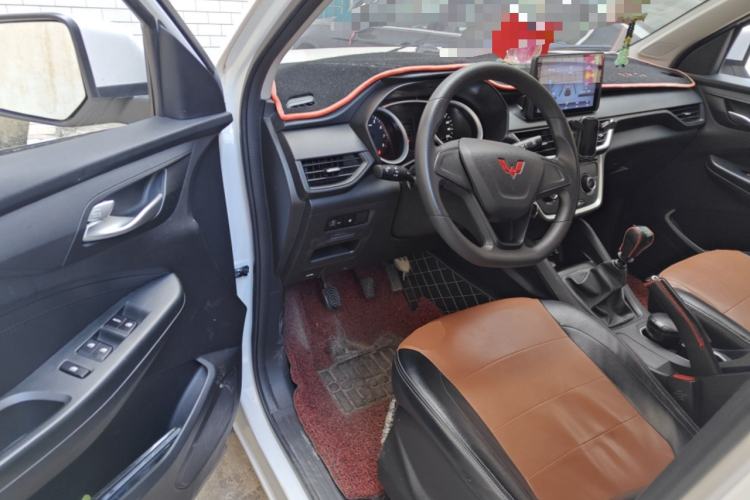 Used Wuling Hongguang S3 2019 1.5L Manual Standard Version China VI Standard
