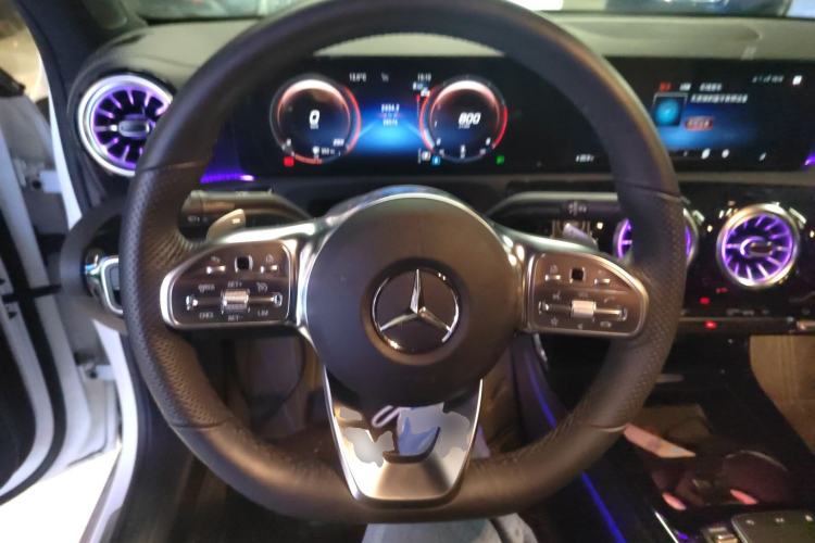 Used Mercedes-Benz A-Class 2022 Revised Version A 200 L Sport Sedan Fashionable Style
