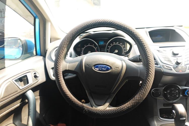 Used Ford Fiesta 2013 Hatchback 1.5L Automatic Fashion Edition
