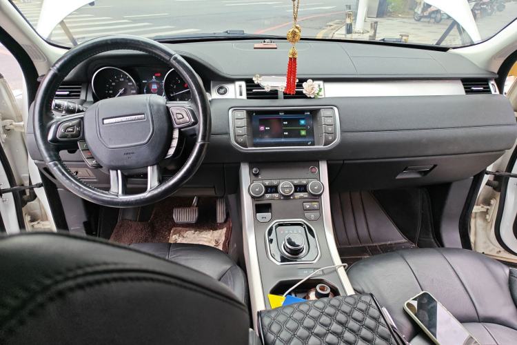 Used Land Rover Range Rover Evoque 2017 2.0T SE Smart Glow Edition
