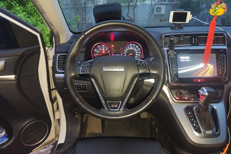 Used Haval H6 2015 Sport Edition 1.5T Automatic Two-Wheel Drive Luxury Model Steering Wheel