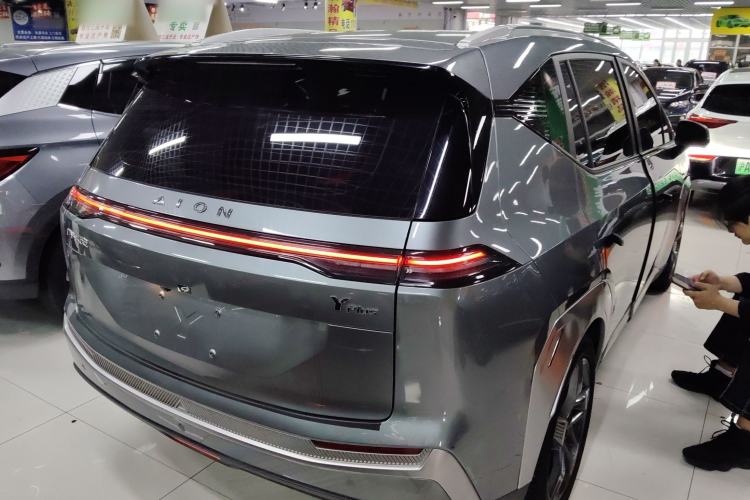 Used AION Y 2022 Plus 70 Tech Edition
