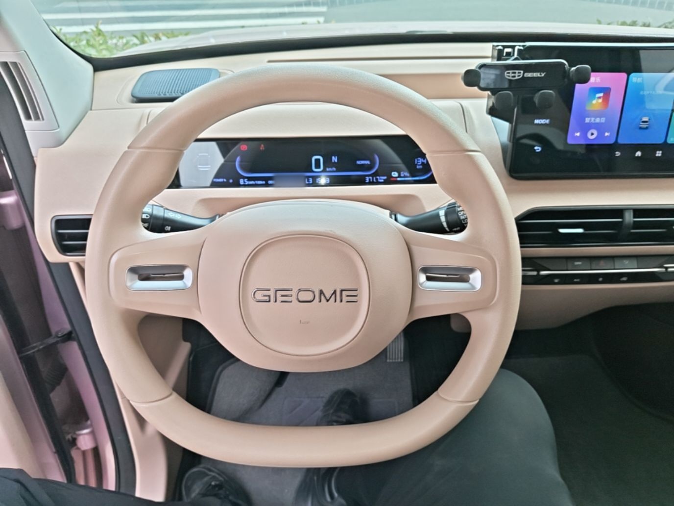 Geely Galaxy Panda 2023 Panda Mini 200km Endurance Bear — снимка 13