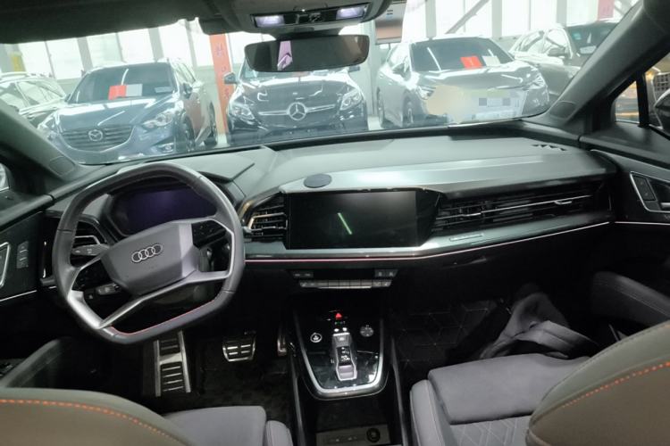 Used Audi Q5 e-tron 2022 50 e-tron quattro edition one Artistic Collection Edition