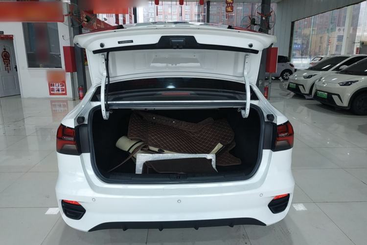 Used Roewe i5 2021 1.5L CVT Diamond Edition
