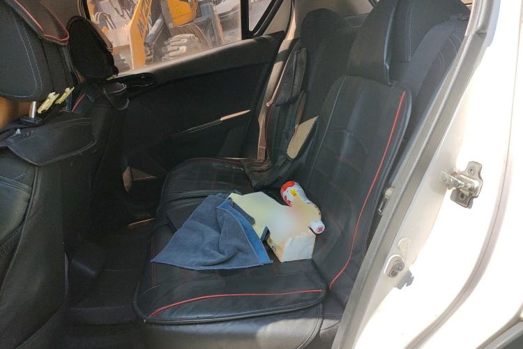 Used Baojun 310 2016 1.2L manual Comfort trim level