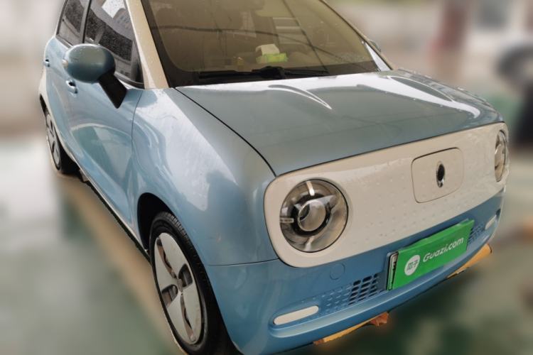 Used ORA Black Cat 2021 301 km Basic Version Front Right 45 Deg