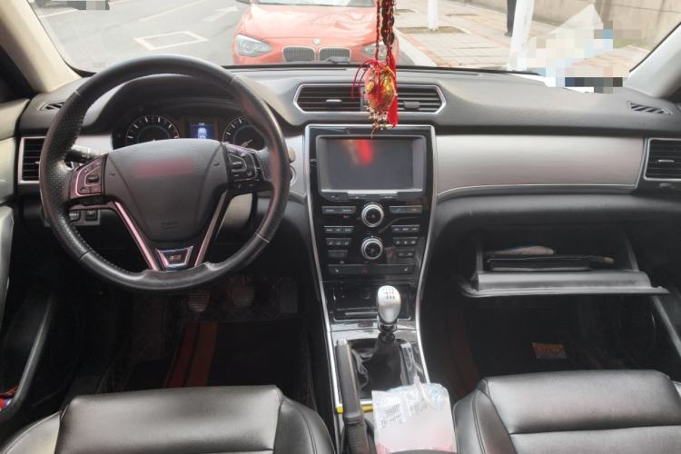 Used Haval H2 2014 1.5T Manual Two-Wheel Drive Elite Edition