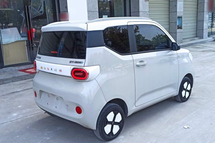 Used Wuling Hongguang MINIEV 2024 3rd Generation 215km Advanced Version Exterior 6