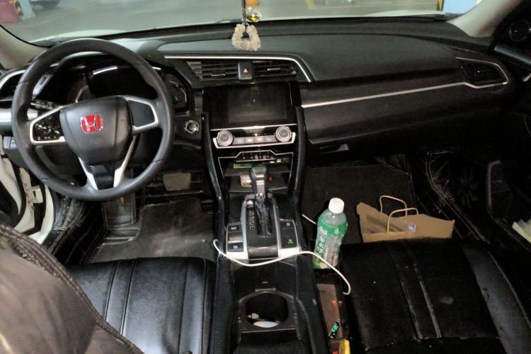 Used Honda Civic 2019 220TURBO CVT Dynamic Edition China V Center Console