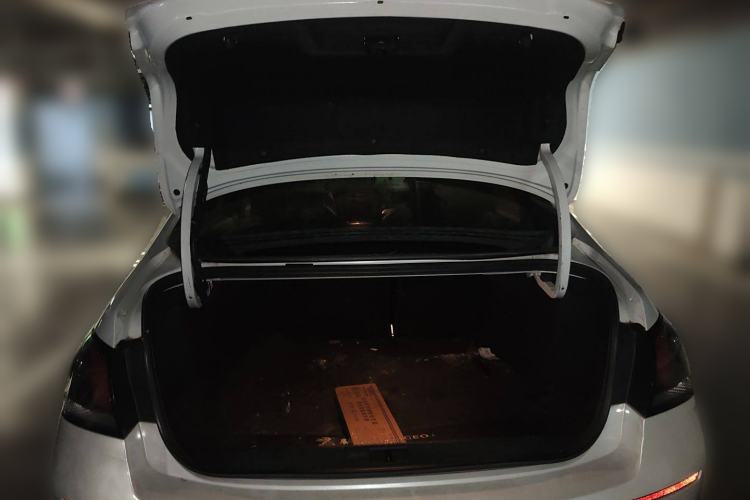 Used Peugeot 408 2019 360THP Automatic Luxury Edition China VI Standard Trunk