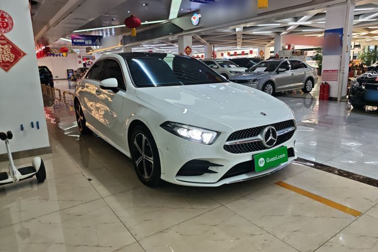 Used Mercedes-Benz A-Class 2022 Second Facelift A 200 L Sport Sedan Fashion Version Front Right 45 Deg