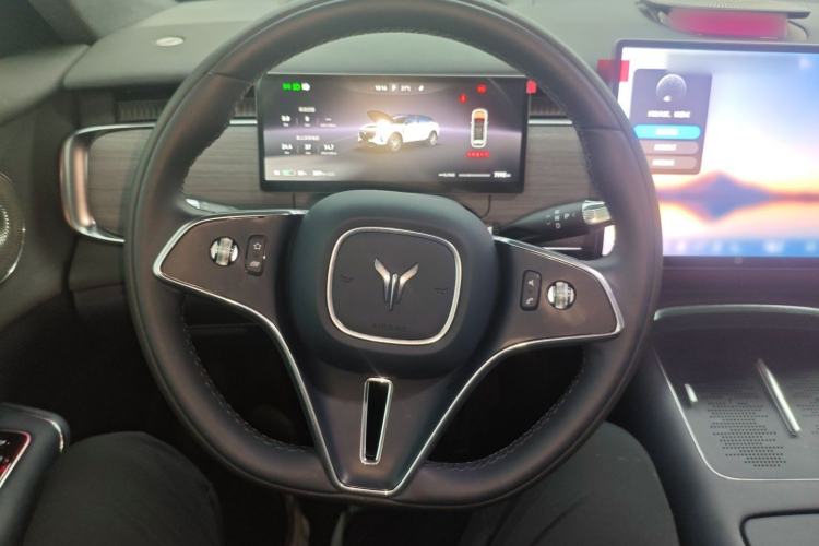 Used VOYAH COURAGE 2025 Model Rear-Drive Qiankun Edition
