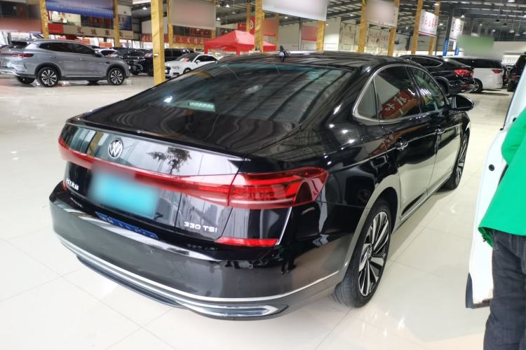 Used Volkswagen Passat 2022 330TSI Starry Elite Edition
