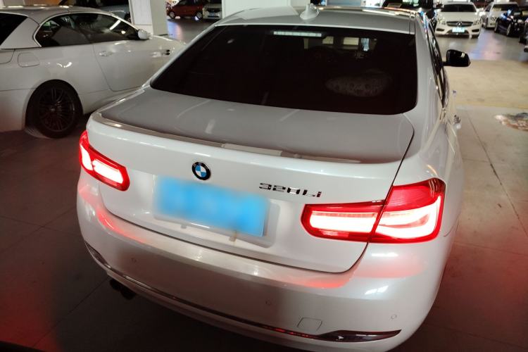 Used BMW 3 Series 2017 320Li Fashion Model
