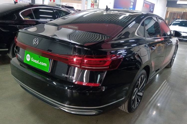 Used Volkswagen Passat 2022 330TSI Starry Luxury Edition
