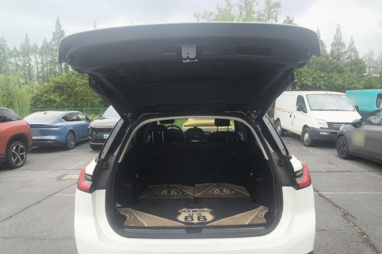 Used Nio ES8 2018 355 km Base Version 7-Seater Edition
