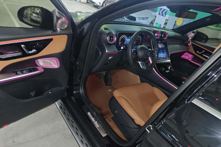 Used Mercedes-Benz GLC 2023 GLC 260 L 4MATIC Luxury 7-Seater Driver Seat