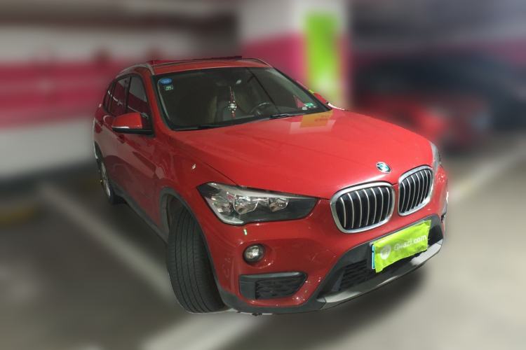 Used BMW X1 2016 sDrive18Li Fashion Model Front Right 45 Deg