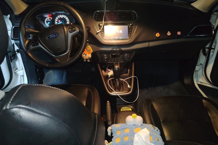 Used Ford Escort 2015 1.5L Automatic Fashion Model
