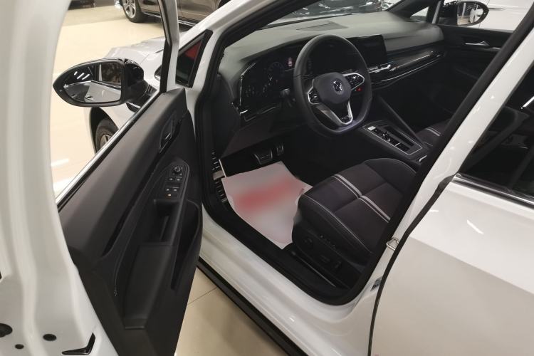 Used Volkswagen Golf 2023 Facelift 280TSI DSG R-Line Lite