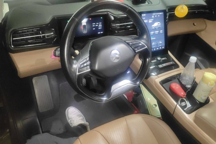 Used Nio ES8 2018 355 km Base Version 6-Seater Edition
