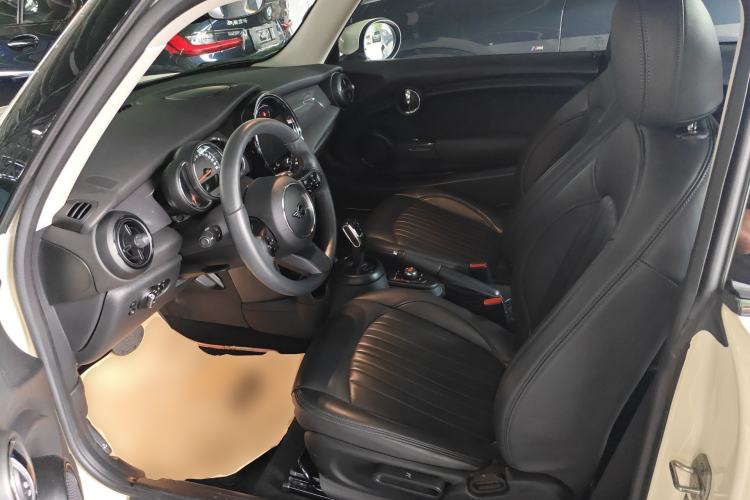Used MINI 2022 Updated 1.5T ONE Left Front Seat
