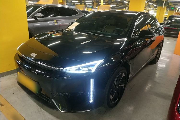 Used Geely Galaxy L6 2024 125km PLUS Dragon Edition