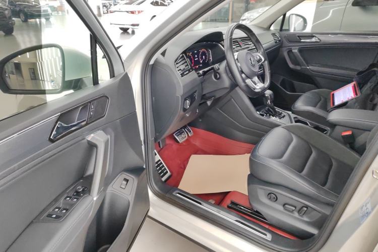 Used Volkswagen Tiguan L 2021 330TSI Automatic Two-Wheel Drive R-Line Enhanced Edition Driver Seat