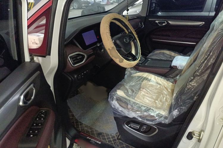 Used GAC Trumpchi M6 2021 PRO 270T Automatic Luxury Edition Interior 3