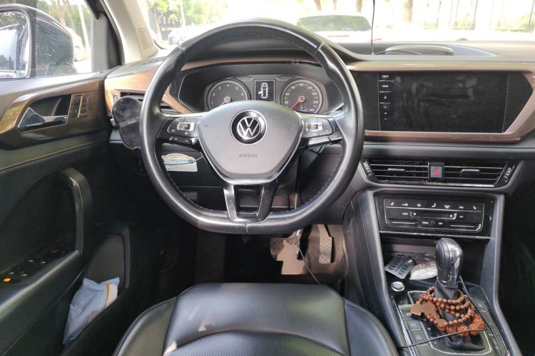 Used Volkswagen Tharu 2021 280TSI Two-Wheel-Drive Luxury Plus Edition Steering Wheel