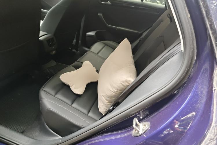 Used Volkswagen T-ROC 2019 280TSI DSG Two-Wheel Drive Comfort Version China VI Standard Left Rear Seat