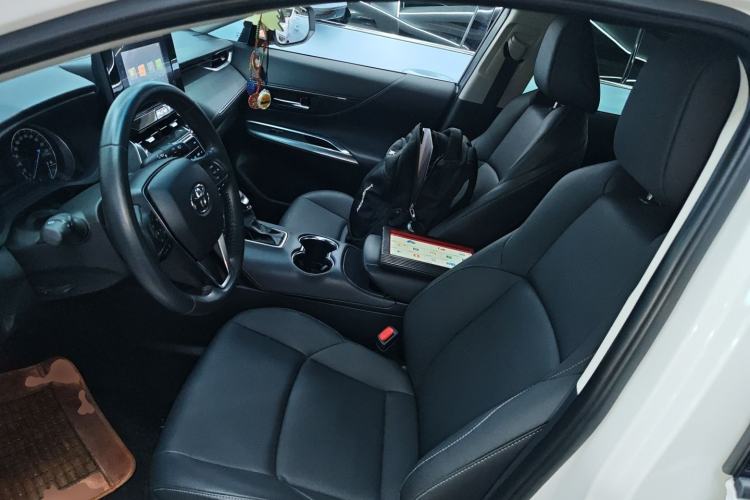 Used Toyota Venza 2022 Dual-Engine 2.5L CVT Two-Wheel Drive Luxury Edition